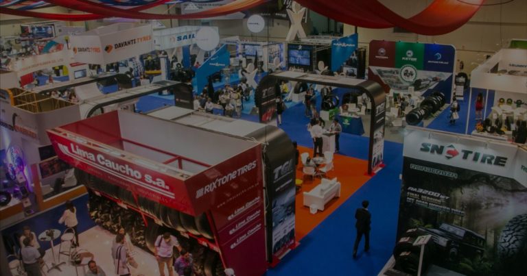 Ventajas de las estaciones de carga de telefonos en eventos comerciales en Panama 4 | Baterías Centro aprovechará las estaciones de carga de teléfono de Conexcity en el Latin Tyre & Auto Parts Expo 2023 | Conexcity