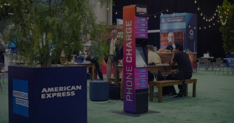 Ventajas de las estaciones de carga de telefonos en eventos comerciales en Panama 7 | 7 características clave de las estaciones de carga de teléfonos personalizadas de Conexcity para eventos comerciales o ferias en Panamá | Conexcity